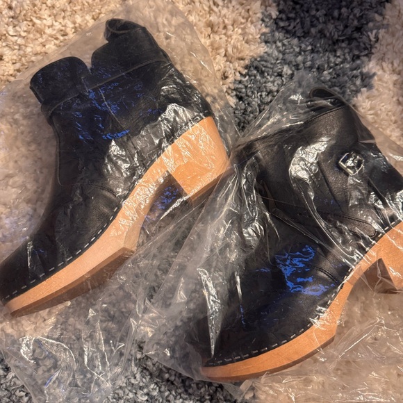 Swedish Hasbeens Jodhpur Black Leather Wood Clog Boots NEW - Picture 7 of 7